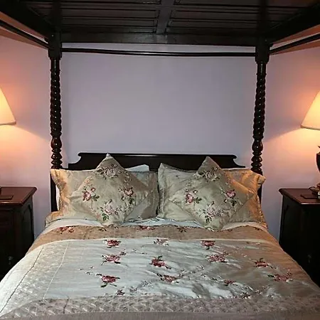 Bed and breakfast Avarest Bunratty 4*