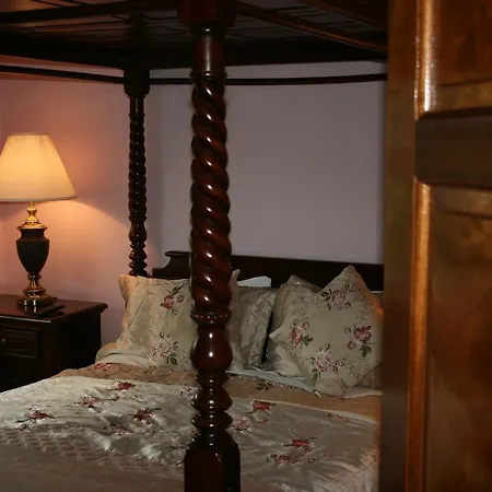 Avarest Bunratty Oda ve Kahvaltı Shannon
